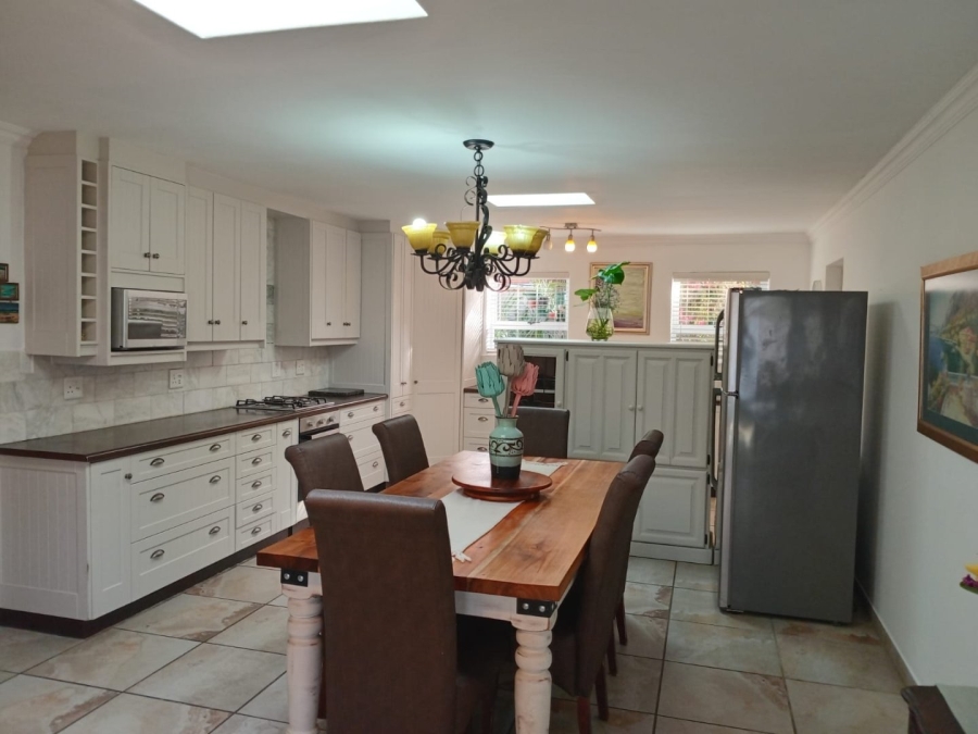 4 Bedroom Property for Sale in Kraaibosch Country Estate Western Cape